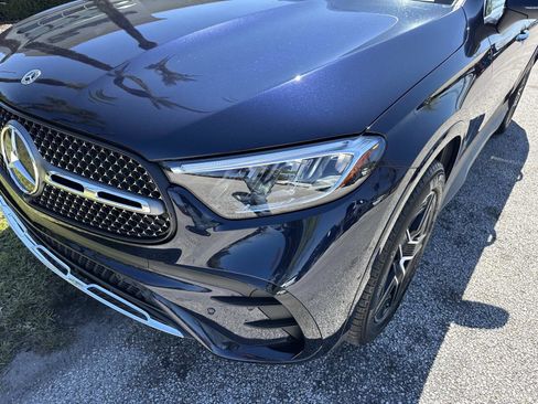 Used 2024 Mercedes-Benz GLC 300 4MATIC image 9