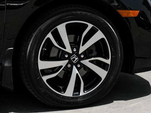 Used 2020 Honda Odyssey Elite image 54