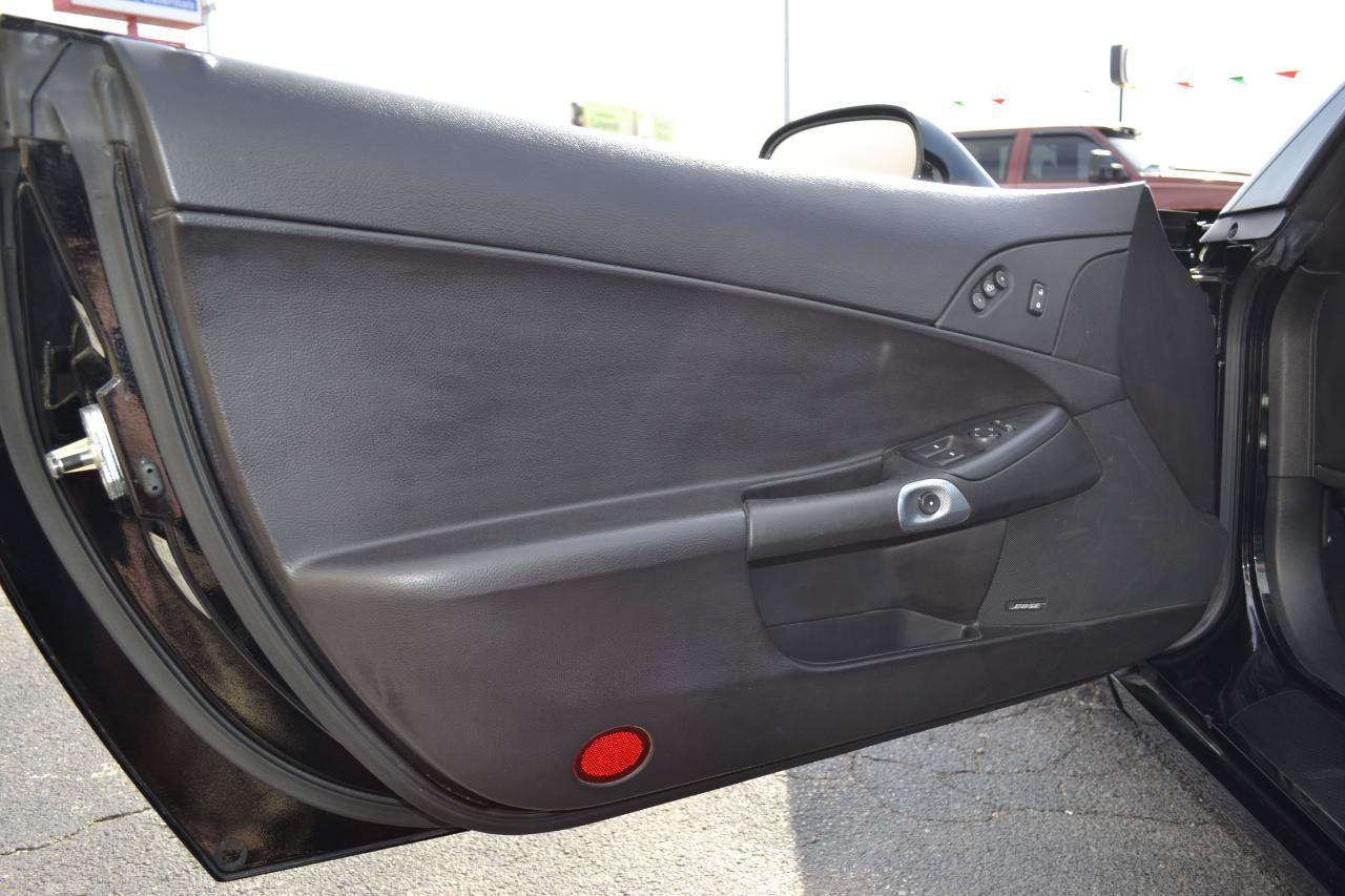 Used 2006 Chevrolet Corvette Convertible w/ Preferred Equipment Group RWD image 20