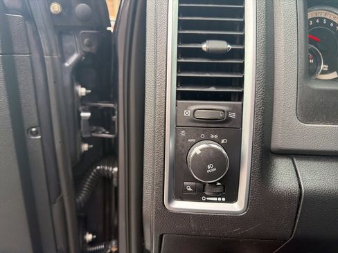 Used 2016 RAM 1500 Big Horn image 26