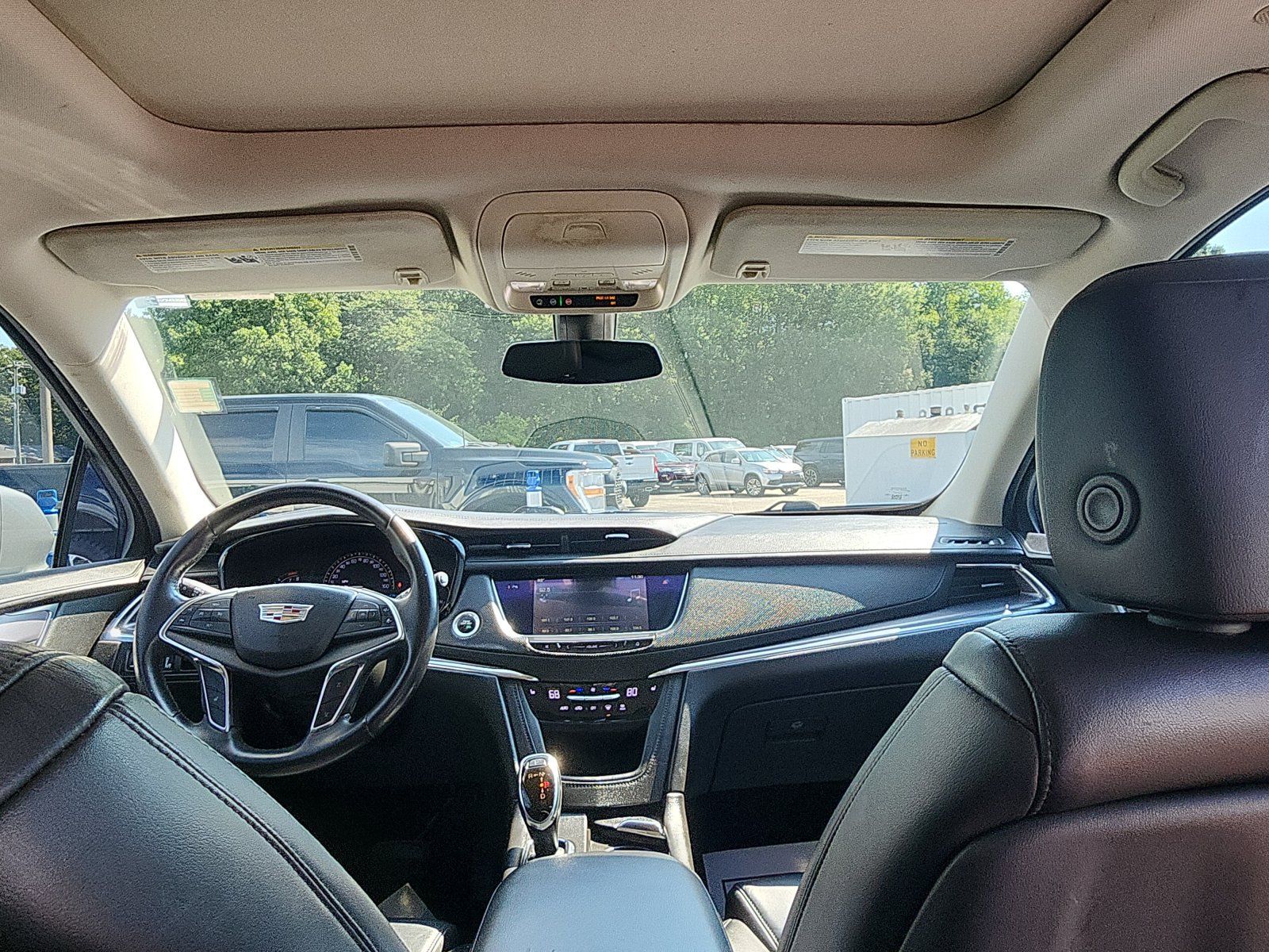 Used 2017 Cadillac XT5 Luxury FWD image 25