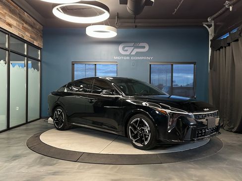 Used 2025 Kia K4 GT-Line w/ GT-Line Premium Package image 1