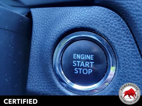 Used 2022 Toyota RAV4 XLE FWD image 35