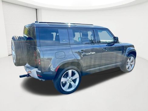 Used 2024 Land Rover Defender 110 S AWD/4WD image 5