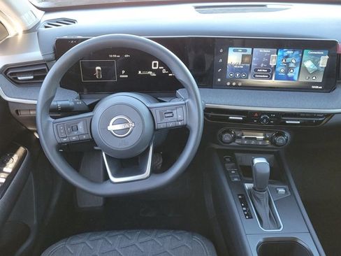 New 2026 Nissan Kicks SV image 8