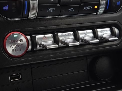 Used 2022 Ford Mustang GT Premium image 16