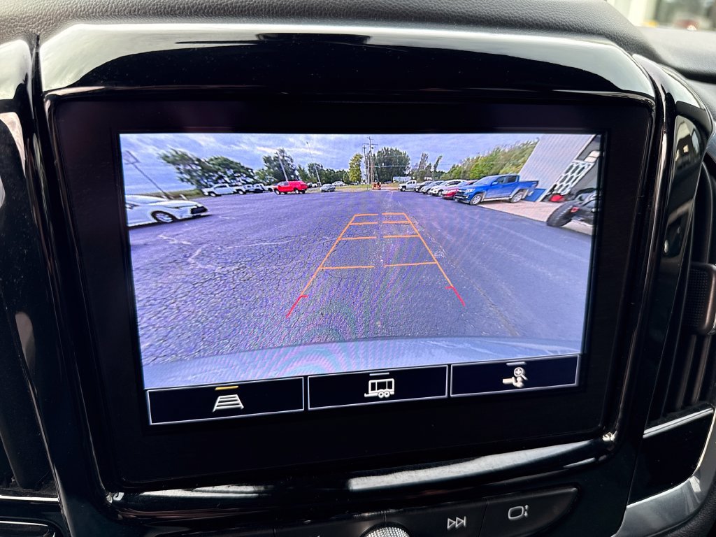 Used 2023 Chevrolet Traverse LT AWD/4WD image 22