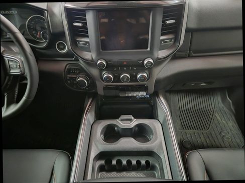 Used 2022 RAM 1500 Big Horn w/ Built-to-serve Edition AWD/4WD image 15