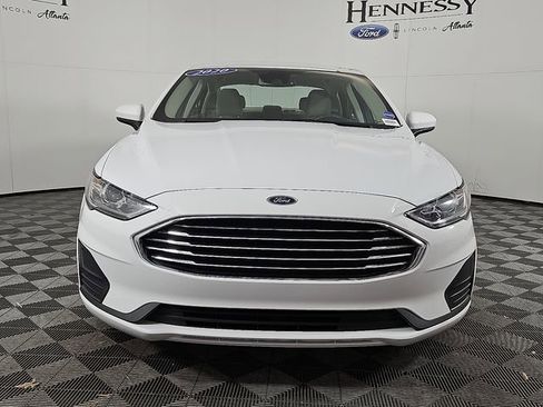 Used 2020 Ford Fusion SE image 3