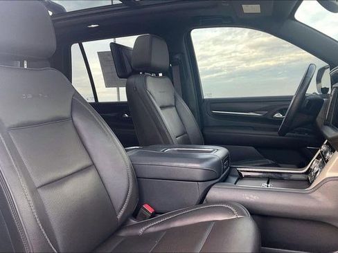 Used 2021 GMC Yukon Denali image 7