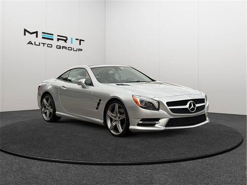 Used 2015 Mercedes-Benz SL 550 image 1