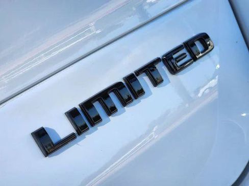Certified 2025 Jeep Grand Cherokee L Limited w/ Black Appearance Package RWD image 12
