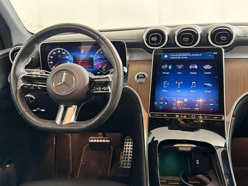 Used 2023 Mercedes-Benz GLC 300 4MATIC image 26