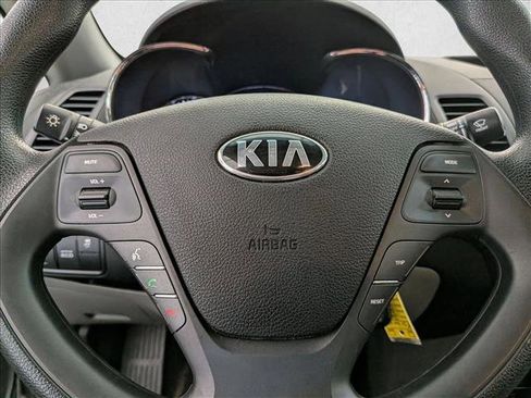 Used 2015 Kia Forte LX image 13