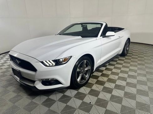 Used 2017 Ford Mustang Convertible w/ Equipment Group 051A RWD image 20