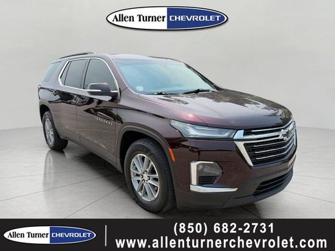 Used 2023 Chevrolet Traverse LT FWD image 1