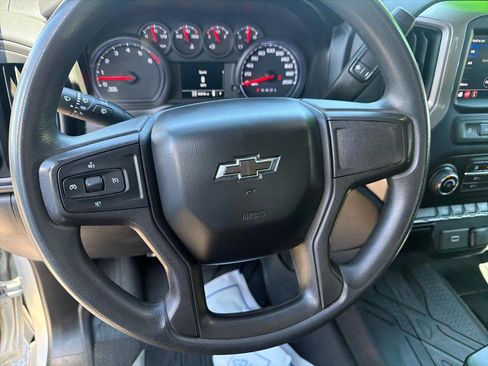 Used 2020 Chevrolet Silverado 1500 Custom Trail Boss w/ Custom Convenience Package AWD/4WD image 10