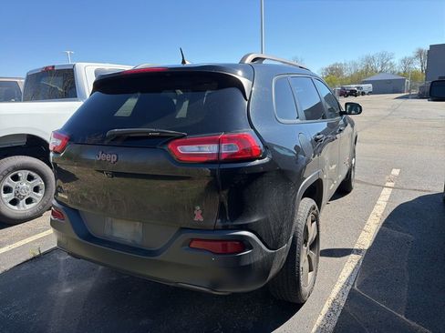 Used 2016 Jeep Cherokee 75th Anniversary image 6