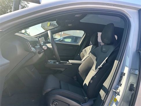 Used 2025 Polestar Polestar 3 image 12