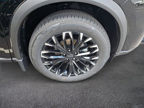 New 2026 Nissan Rogue SV AWD/4WD image 4