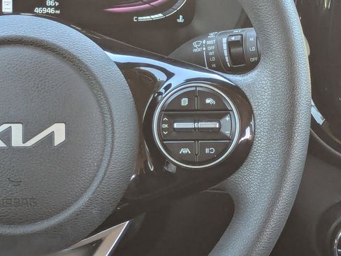 Certified 2023 Kia Soul S image 18