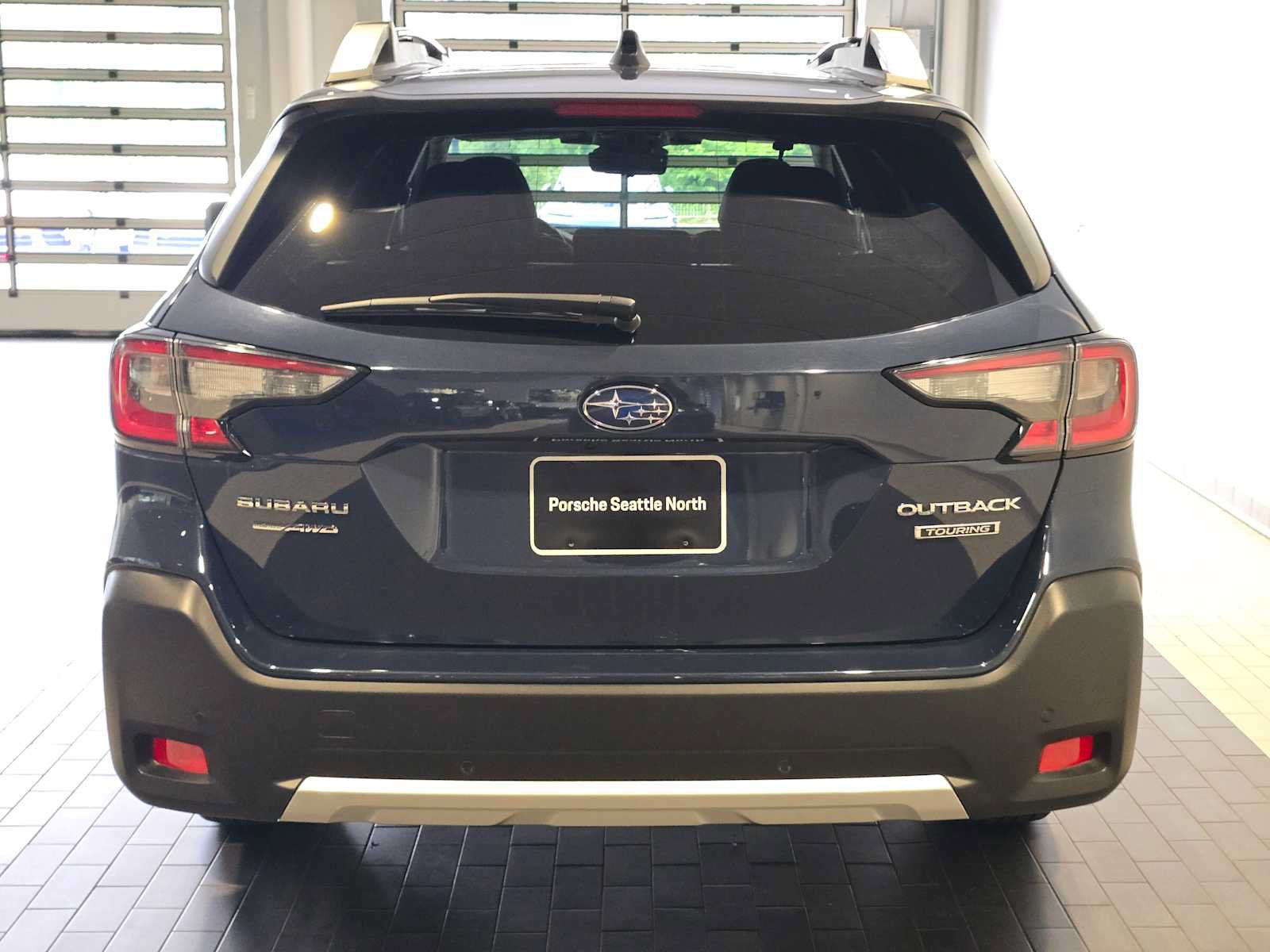 Used 2025 Subaru Outback Touring w/ Tech Package 3 AWD/4WD image 6