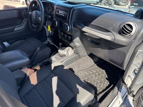 Used 2011 Jeep Wrangler Unlimited Sport image 24