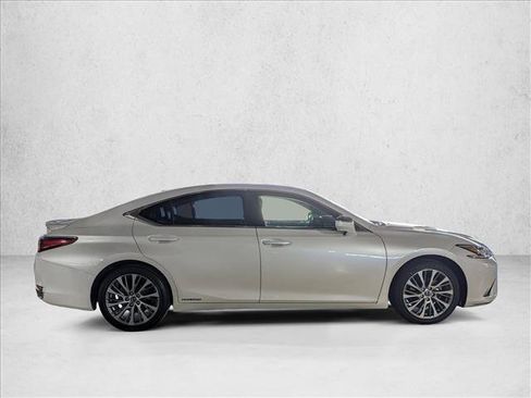 Used 2019 Lexus ES 300h w/ Premium Package FWD image 4