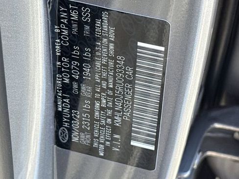 Used 2024 Hyundai Elantra Limited image 41