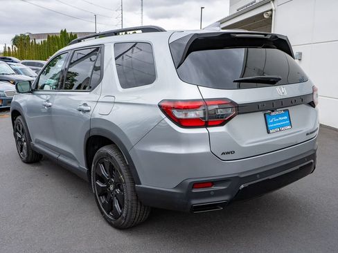 New 2026 Honda Pilot Black Edition image 8