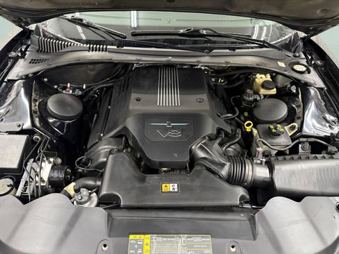 Used 2004 Ford Thunderbird Deluxe image 9