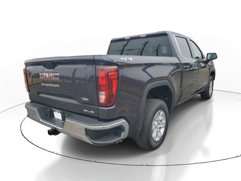 Used 2024 GMC Sierra 1500 SLE image 3