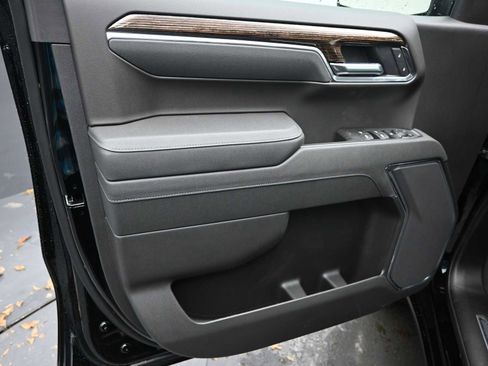 New 2026 GMC Sierra 1500 Elevation image 9