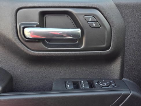 Used 2026 Chevrolet Silverado 1500 Custom Trail Boss w/ Turbomax Blackout Package image 10