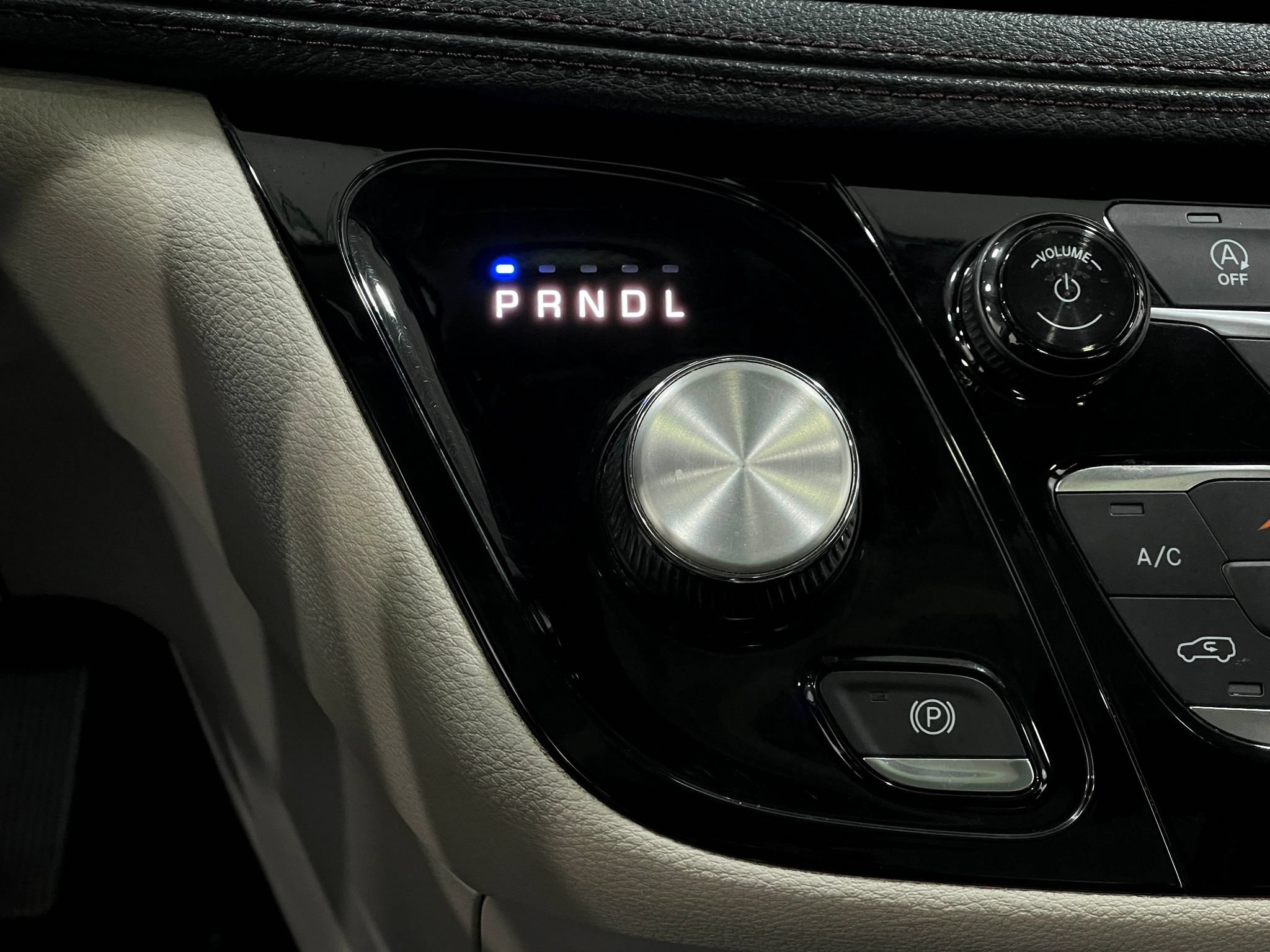 Used 2019 Chrysler Pacifica Limited FWD image 29