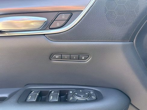 Used 2019 Cadillac XT5 Luxury AWD/4WD image 11
