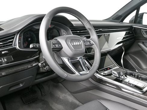 New 2025 Audi Q7 3.0T Premium Plus image 4