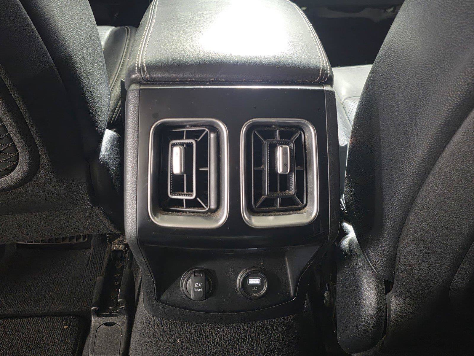 Used 2021 Kia Sorento LX FWD image 13