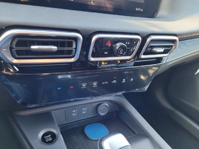 New 2027 Nissan Sentra SR w/ Floor Mat Package FWD image 28