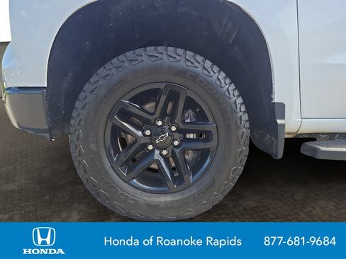 Used 2023 Chevrolet Silverado 1500 LT Trail Boss w/ Protection Package AWD/4WD image 9