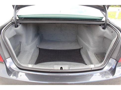 Used 2012 BMW 750Li w/ Luxury Seating Pkg image 17