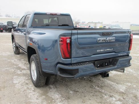 New 2026 GMC Sierra 3500 Denali Ultimate image 9