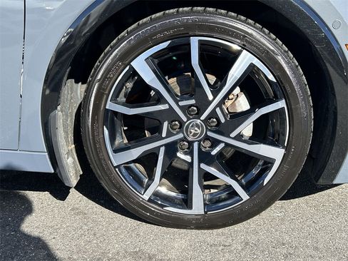 Used 2024 Toyota Prius Prime Premium image 13