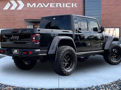 Used 2020 Jeep Gladiator Rubicon w/ Advanced Safety Group AWD/4WD image 5