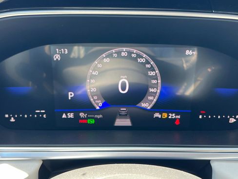 New 2025 Volkswagen Taos SE image 9