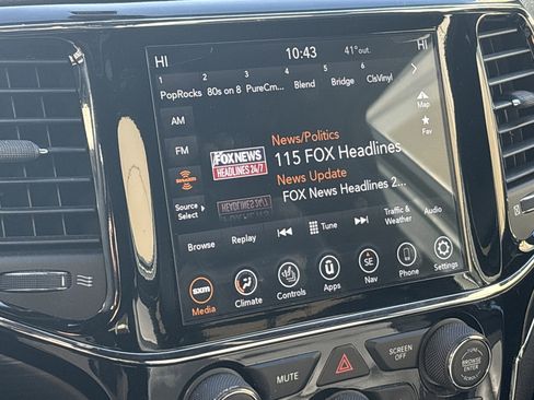 Used 2020 Jeep Grand Cherokee Limited w/ Luxury Group II image 22