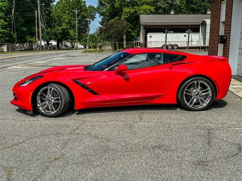 Used 2015 Chevrolet Corvette Stingray Coupe w/ 3LT Preferred Equipment Group RWD image 4