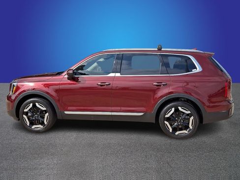 Used 2023 Kia Telluride S FWD image 7