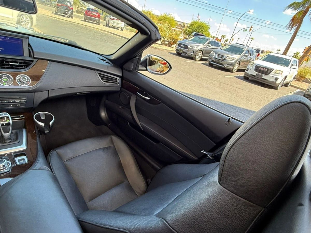 Used 2012 BMW Z4 sDrive35i RWD image 47
