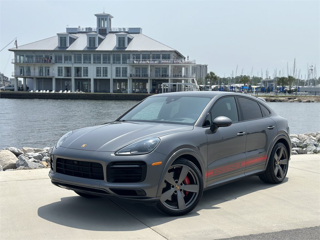Used 2022 Porsche Cayenne GTS AWD/4WD image 1
